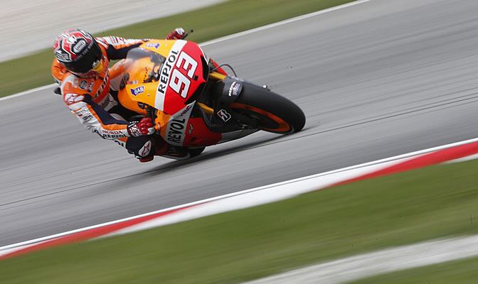 Marc Márquez rueda en el circuito de Malasia