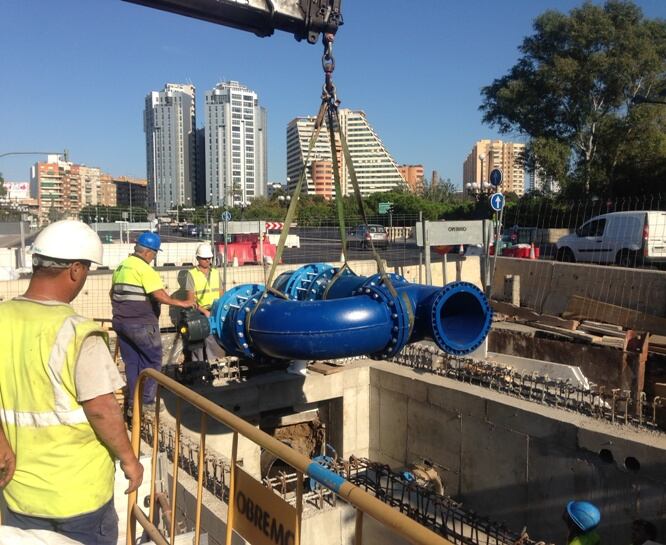 Imagen de las obras de renovación de tuberías arteriales como las programadas en 2014