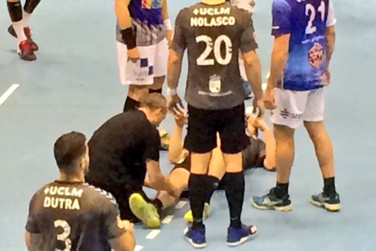 Momento de la lesión de Xavi Castro