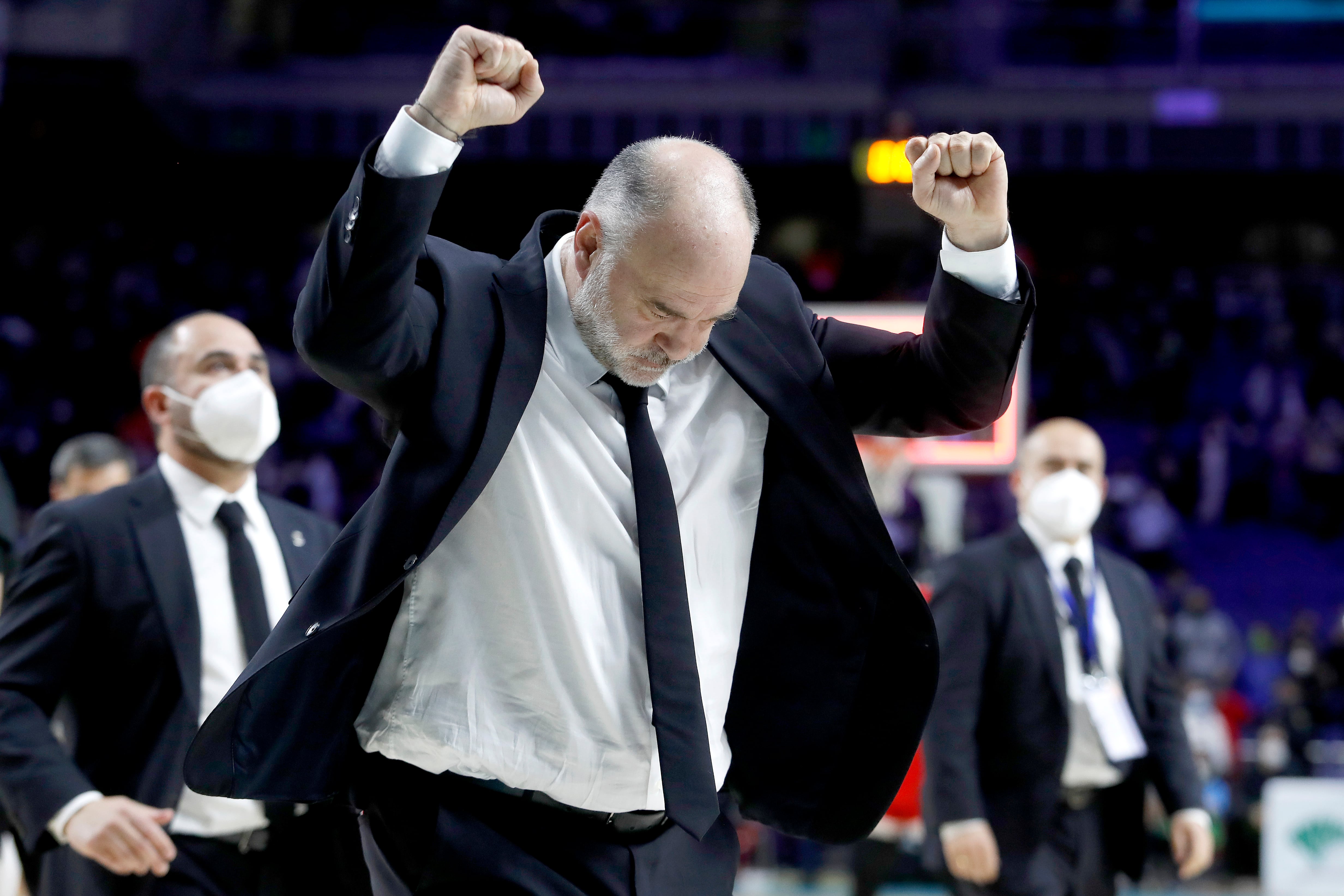 Pablo Laso celebra una canasta en el Real Madrid - Olympiacos disputado el pasado mes de febrero.