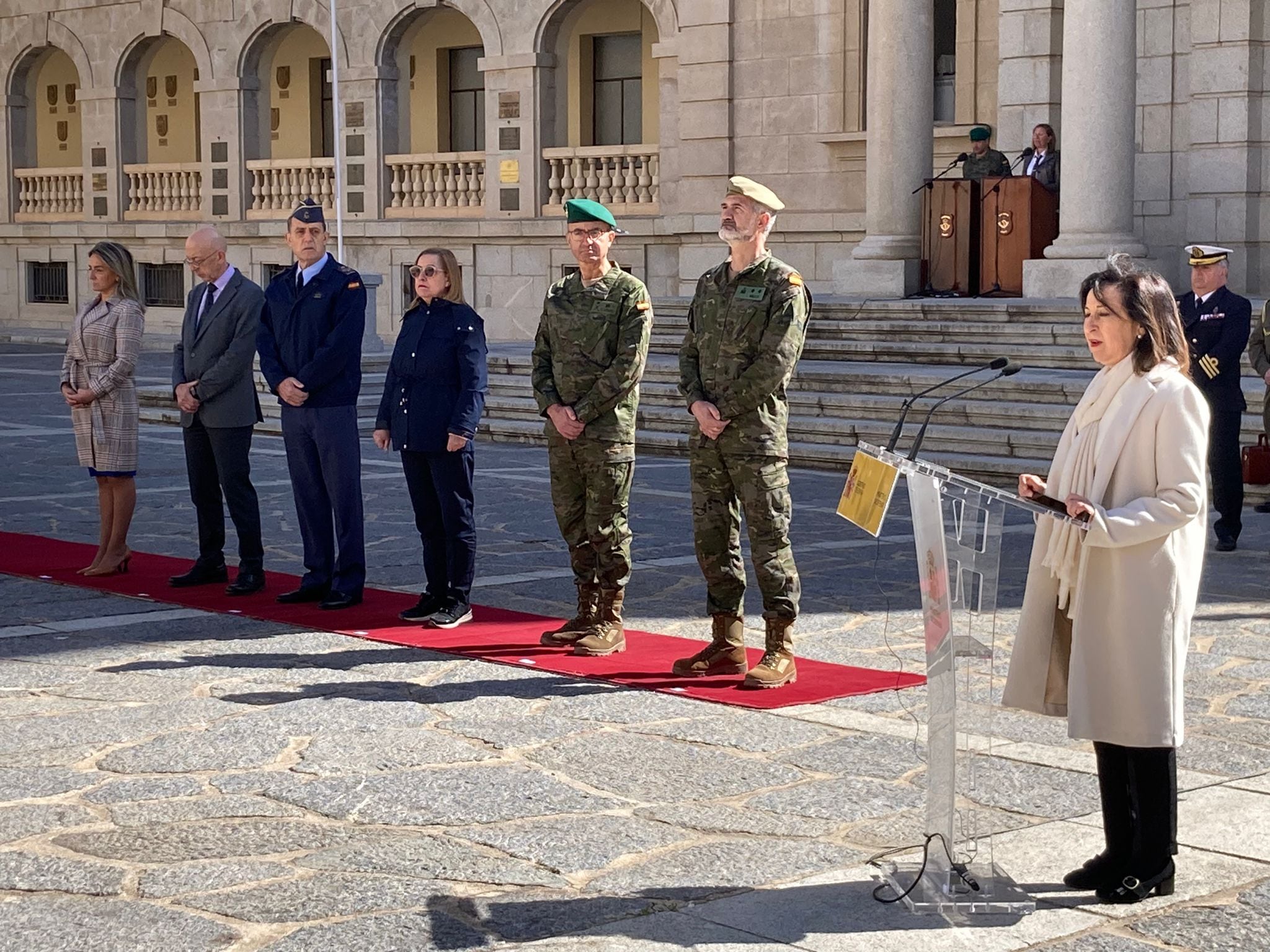 Despedida del tercer pelotón de civiles ucranianos formados en la Academia de Infantería