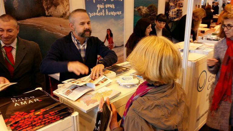 Visitelche promociona la ciudad en París