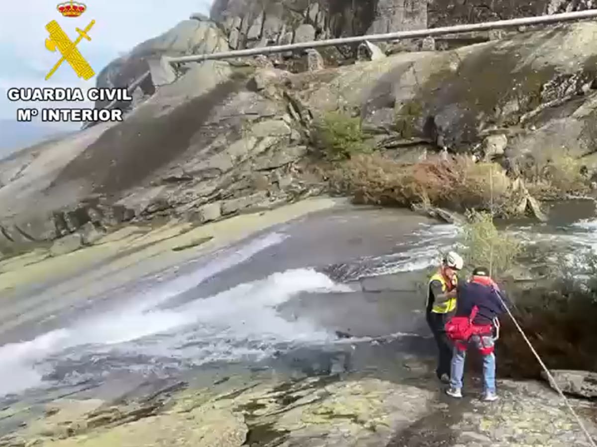 Rescatados varios senderistas de 75 años que se vieron sorprendidos por una tormenta en Gredos