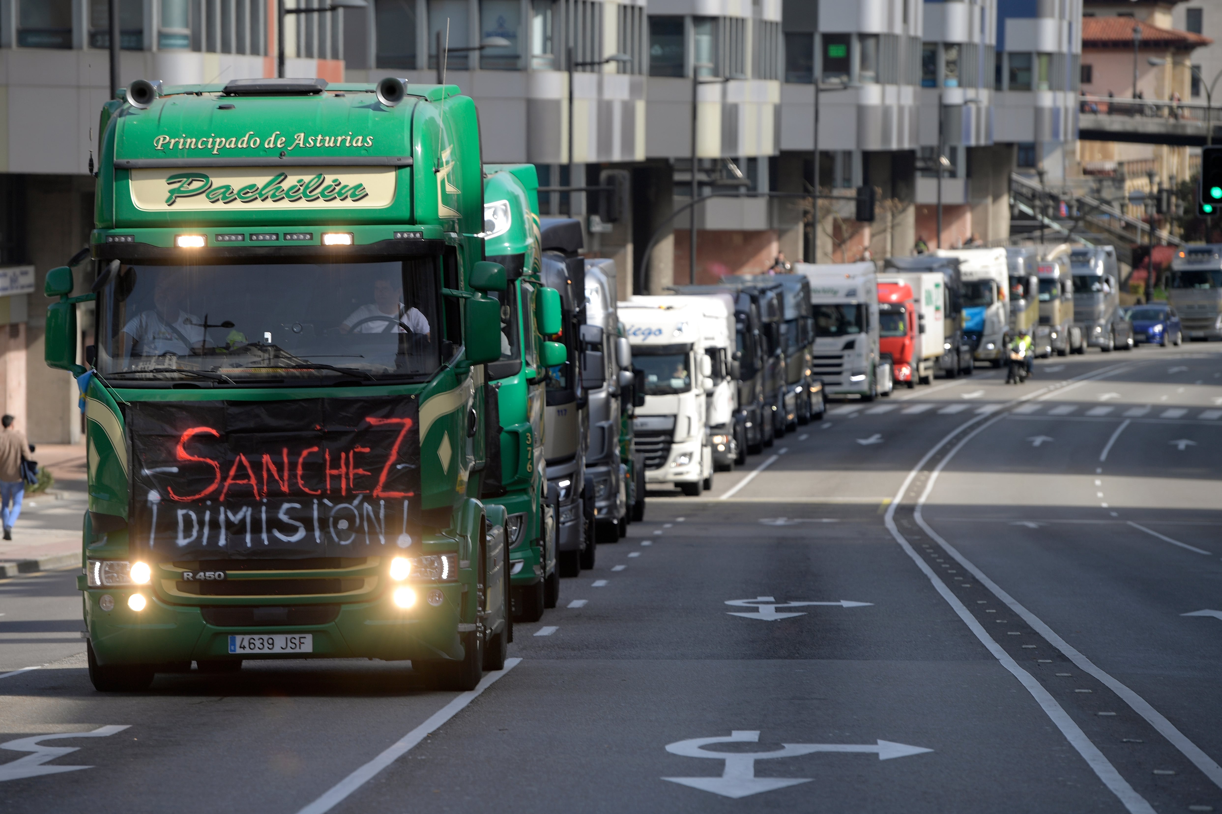 Diversos colectivos de transporte y ganaderos se manifestaron el pasado fin de semana en la capital.