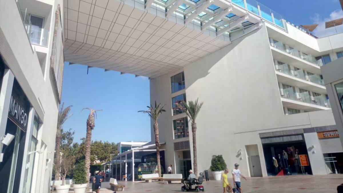 El Govern promete ahora el control de los núcleos de convivencia en hoteles y apartamentos