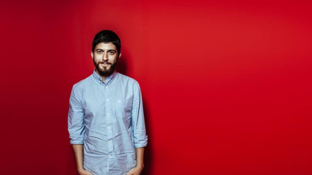 Punto y Pérez: 'Pedro Sánchez dejará de planchar sus camisas para ahorrar un 30% en campaña'