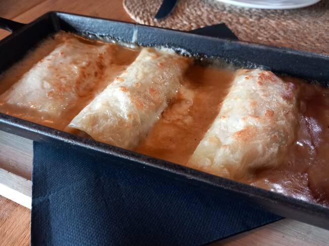 Canelones de retinto con crema de patata y payoyo