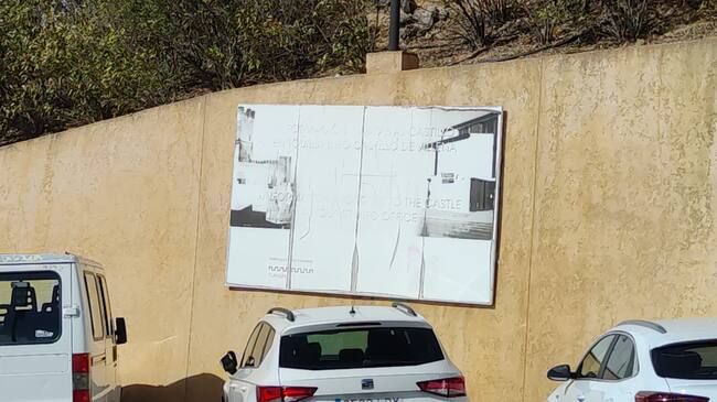 Imagen de uno de los carteles informativos