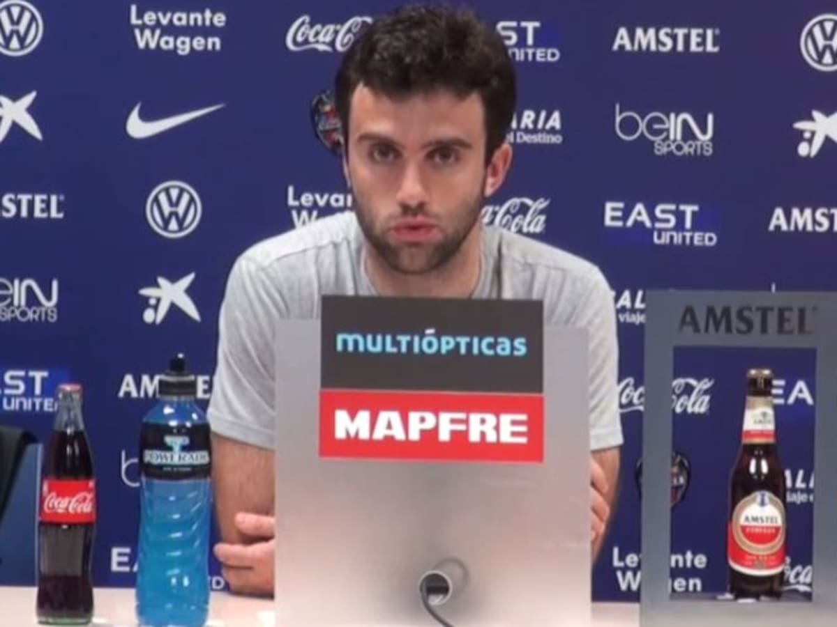 Rossi: "No le tenemos miedo al Barça, nosotros sabemos jugar al fútbol"