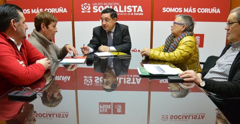 Reunión del PSOE con la Federación de Asociaciones de Vecinos.