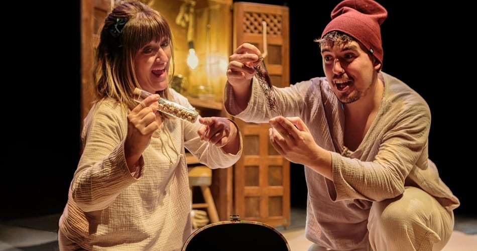 Teatro familiar en la casa de Cultura de Villena