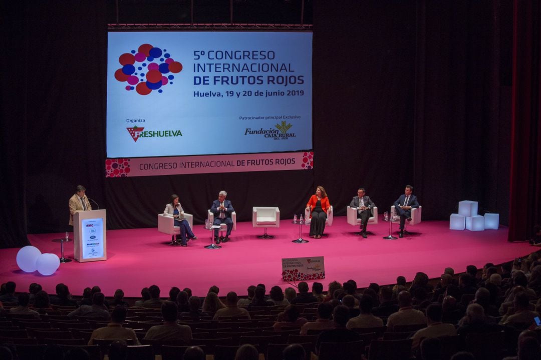 Inauguración del V Congreso Internacional de Frutos Rojos en Huelva.