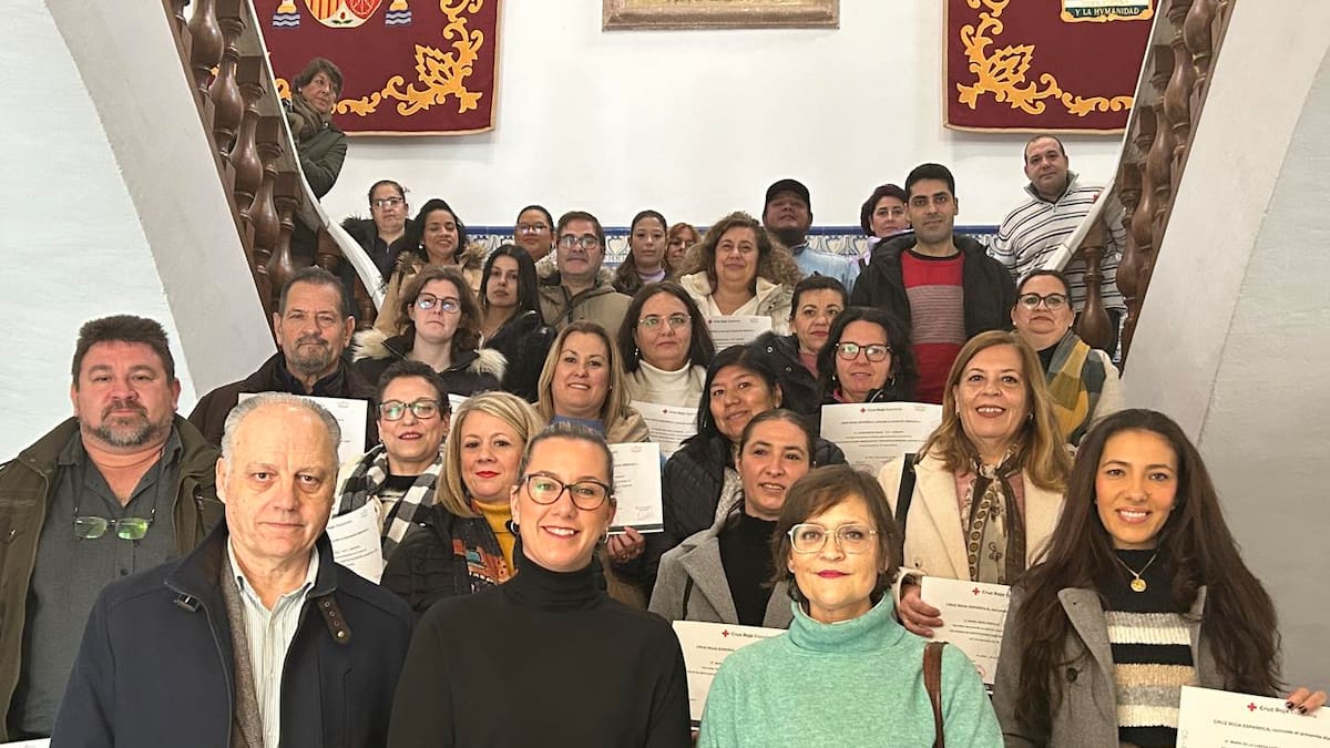 Más de cuarenta personas desempleadas reciben el diploma de los cursos de formación sanitaria