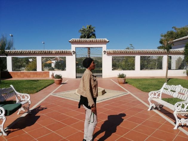 Marian, en el patio del centro Ödos.