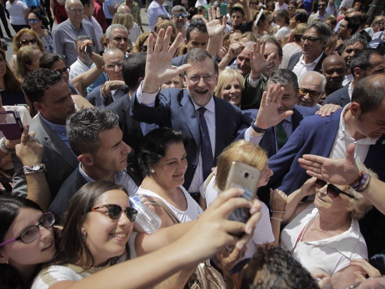 El presidente del Gobierno y líder del PP, Mariano Rajoy, durante su visita de este miércoles a Jerez de la Frontera.