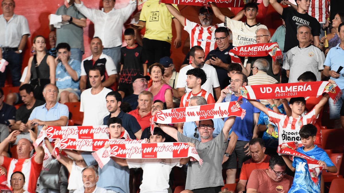 El Almería quiere pulverizar su récord ante el Málaga: el techo, en los 15.119 espectadores