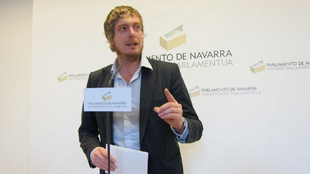 Este juicio se inició después de que el líder de EA en Navarra, Maiorga Ramirez, y los coordinadores de Álava, Gipuzkoa y Navarra, Iratxe López de Aberasturi, Mikel Goenaga y Miren Aranoa, respectivamente, denunciaran que se había vulnerado su derecho a participar en las primarias al no tener acceso a todos datos de los afiliados