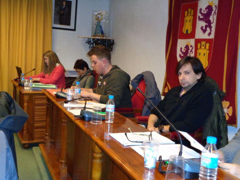 La reprobación del Consejero de Sanidad fue una iniciativa de IU