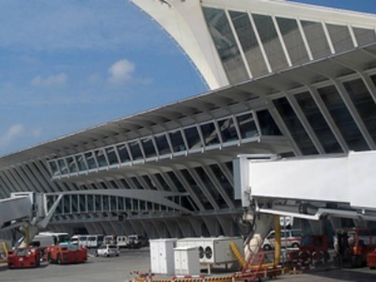 Los aeropuestos vascos remontan Abril y cierran en positivo