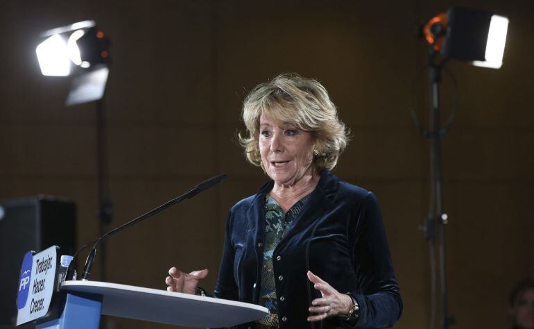 GRA316. MADRID, 10/04/2015.- La presidenta del PP de Madrid, Esperanza Aguirre, durante su intervención en las jornadas en las que el partido presenta su programa marco autonómico, hoy en el Palacio Municipal de Madrid. EFE/Chema Moya