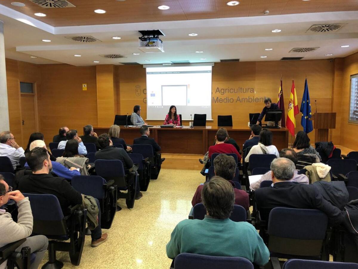 Javier Gilabert: "El Mar Menor está estable dentro de la extrema gravedad"