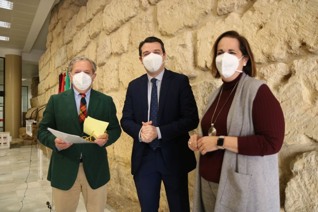 Salvador Fuentes, Jose María Bellido y Blanca Torrent