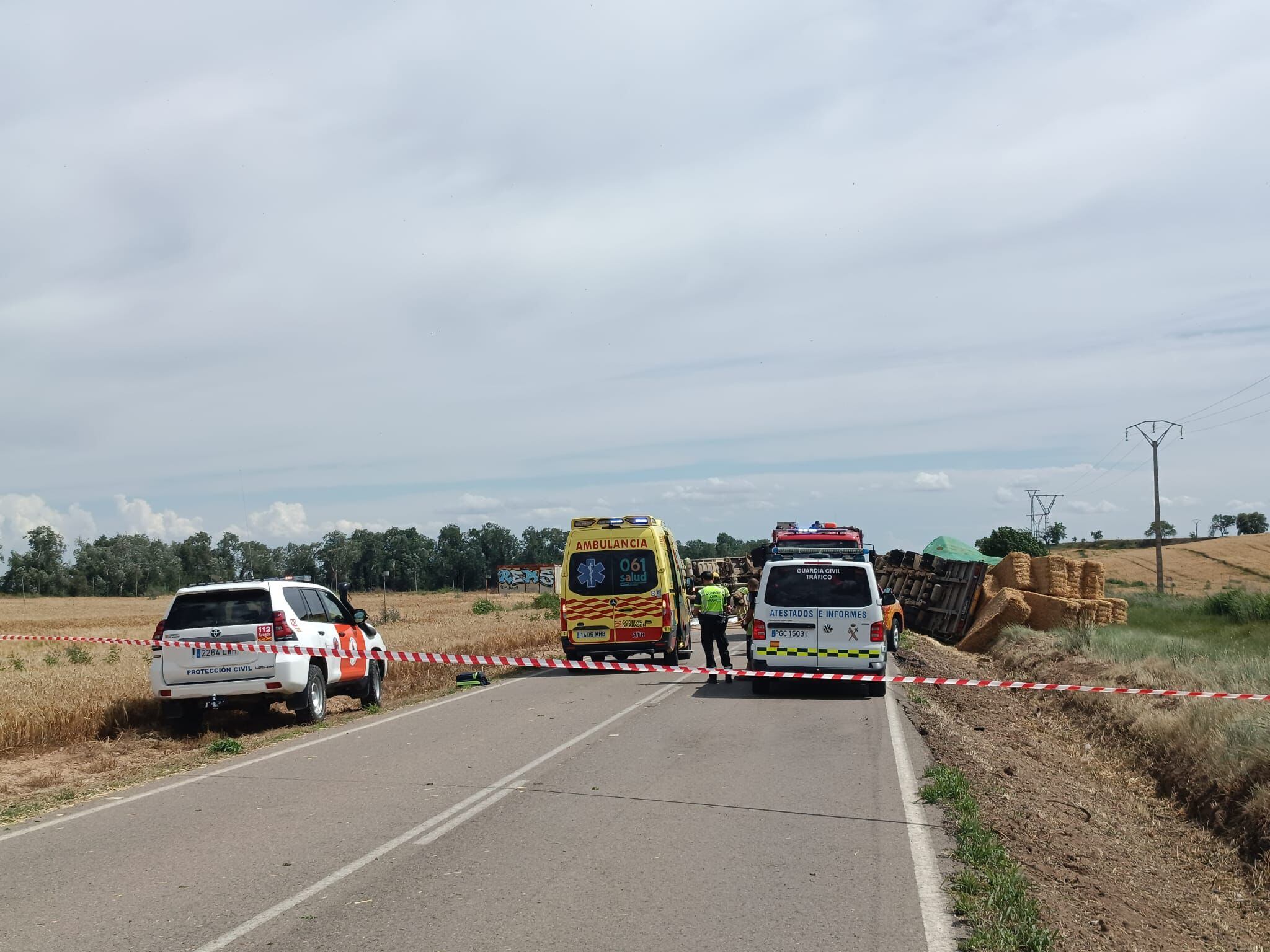 Los servicios de emergencias acudían al accidente entre Huesca y Sangarrén