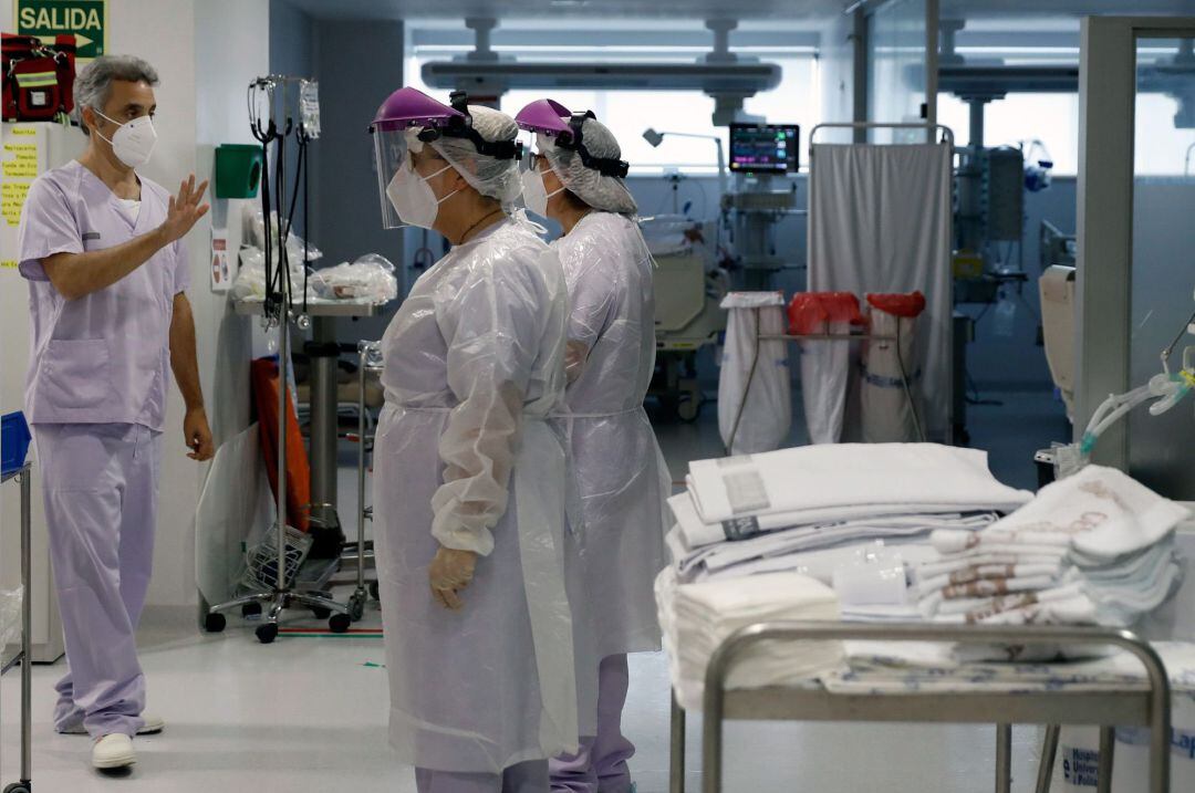 Personal sanitario en un hospital