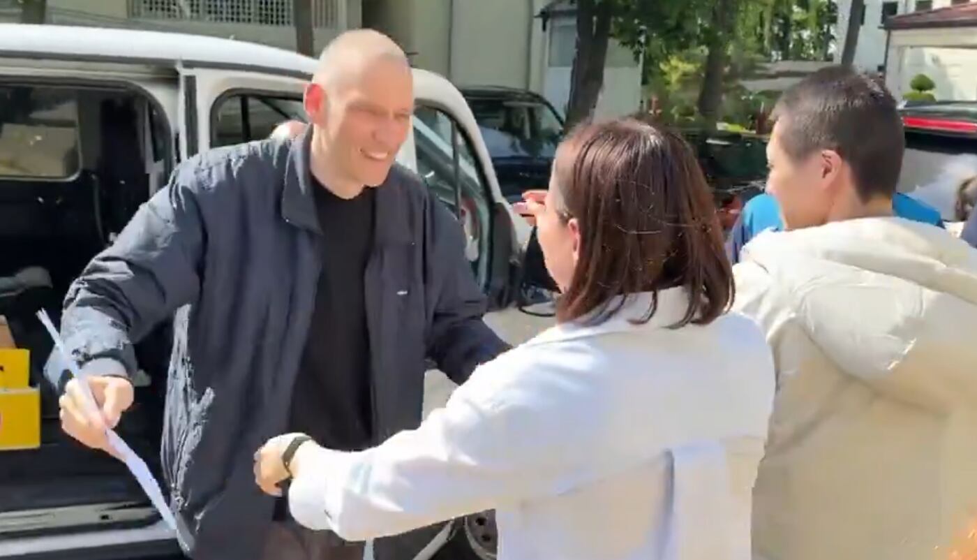 Tsikhanouski, opositor bielorruso se reencuentra con su esposa tras cinco años encarcelado