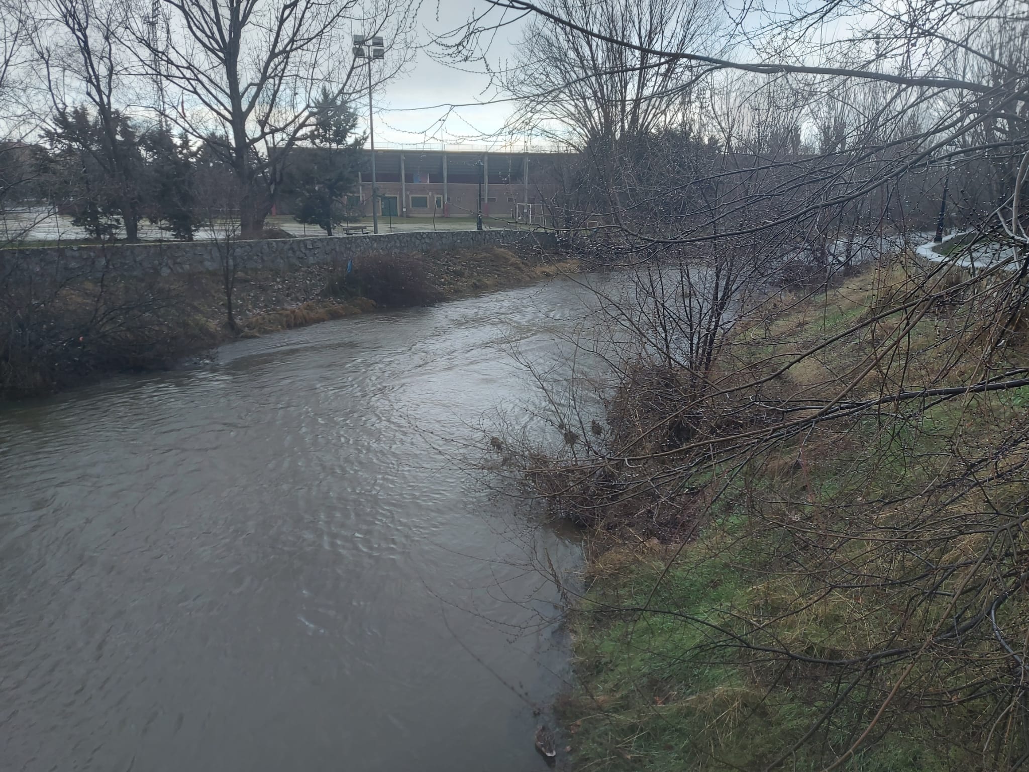 Río Chico a su paso por Ávila