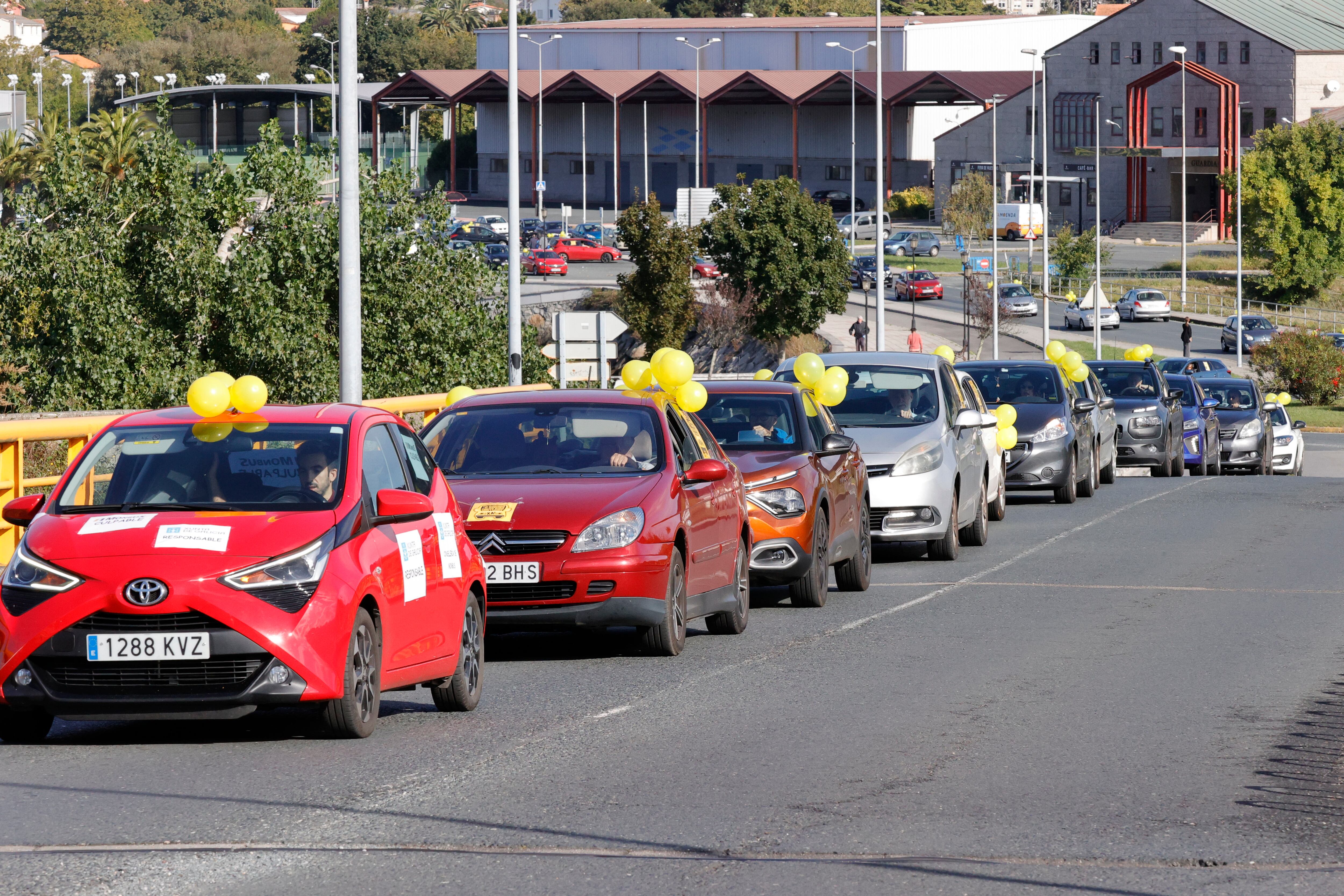 24.09.2022 : Ferrol TRANSPORTE FERROLTERRA. La plataforma por un transporte público digno en Ferrol, convoca una caravana que circulará por la AP-9 como protesta por el servicio deficitario de autobuses entre Ferrol y A Coruña para el que piden más y mejores vehículos Foto:kiko delgado / EFE