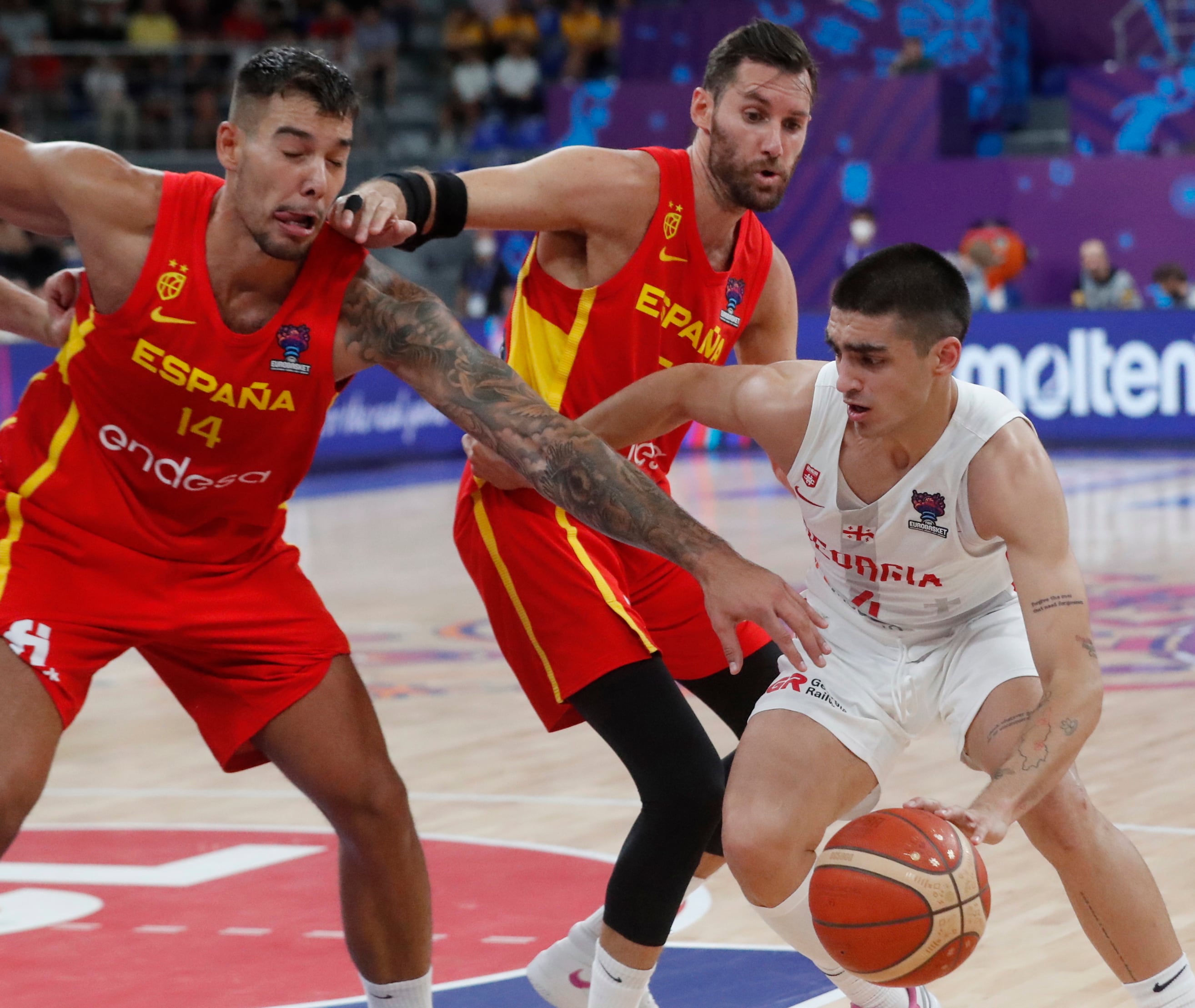 España durante un partido en el Eurobasket  (Baloncesto, España) EFE/EPA/ZURAB KURTSIKIDZE