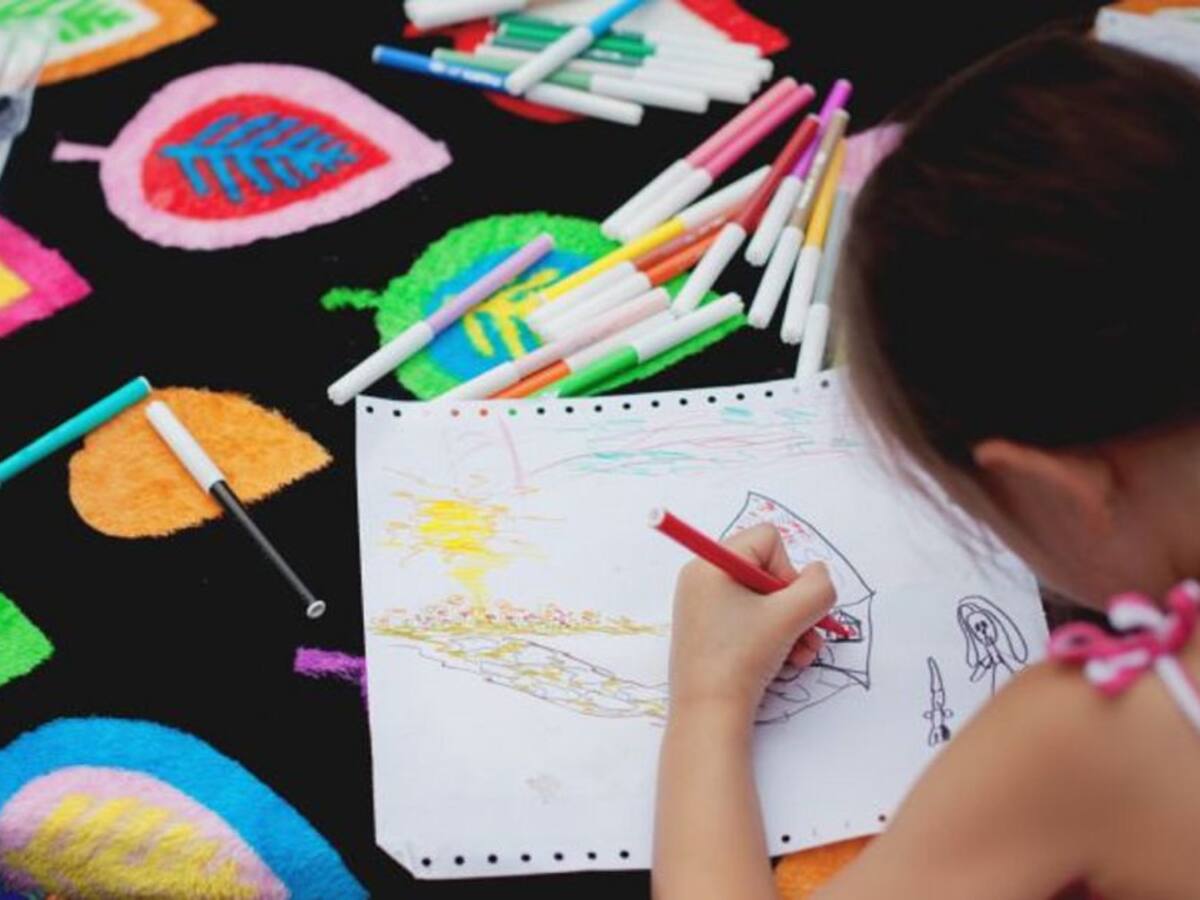 Elda abre la XII Edición del Concurso de Dibujo "Mamá Trabajadora"