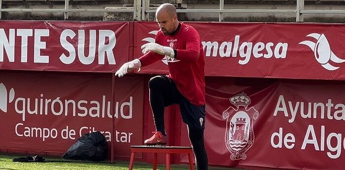 Rubén Miño entrenando con el equipo
