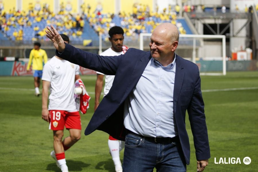 Pepe Mel fue recibido con mucho cariño por parte de los aficionados de Las Palmas.