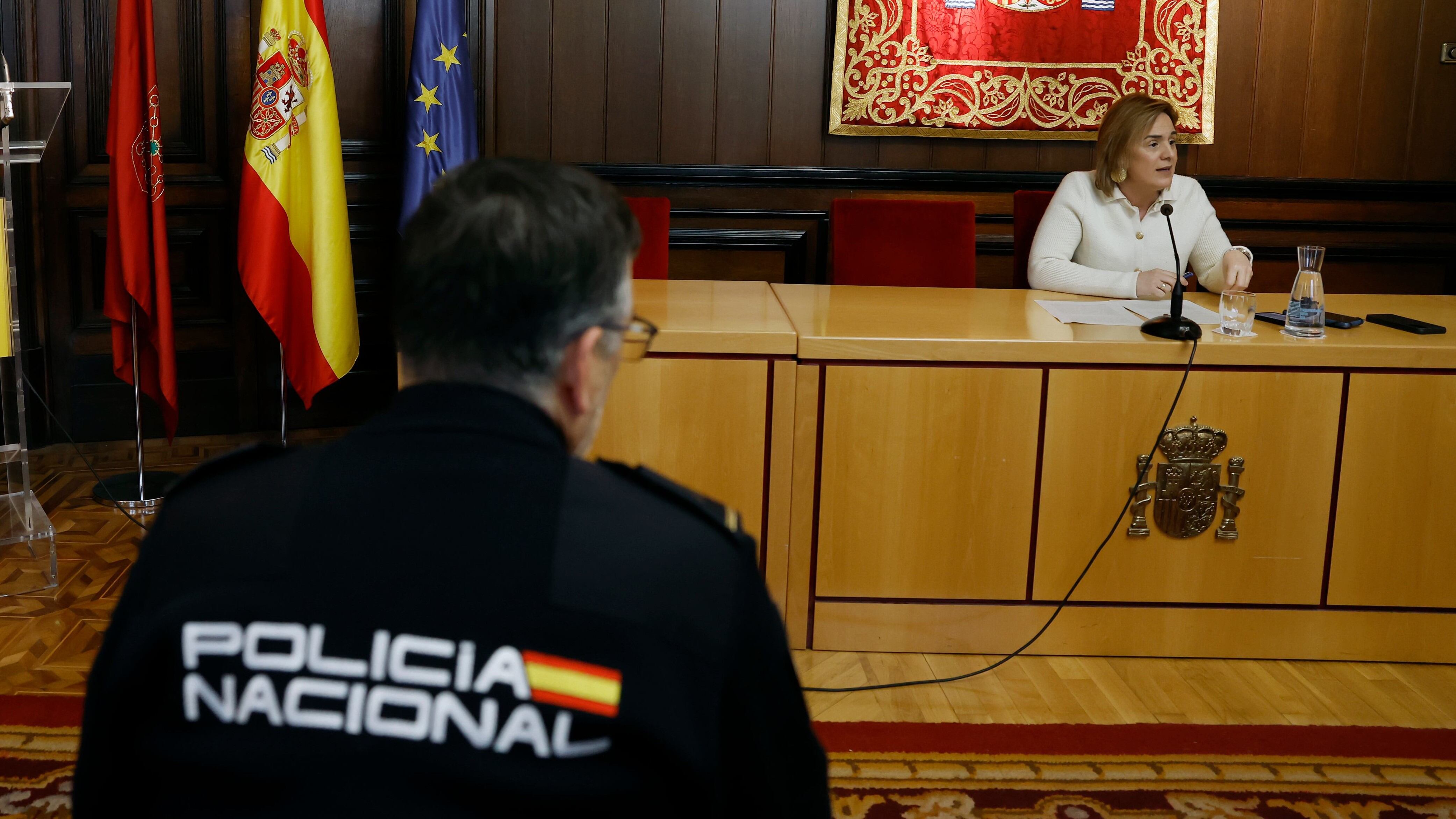 La delegada del Gobierno en Navarra, Alicia Echeverría, en la rueda de prensa