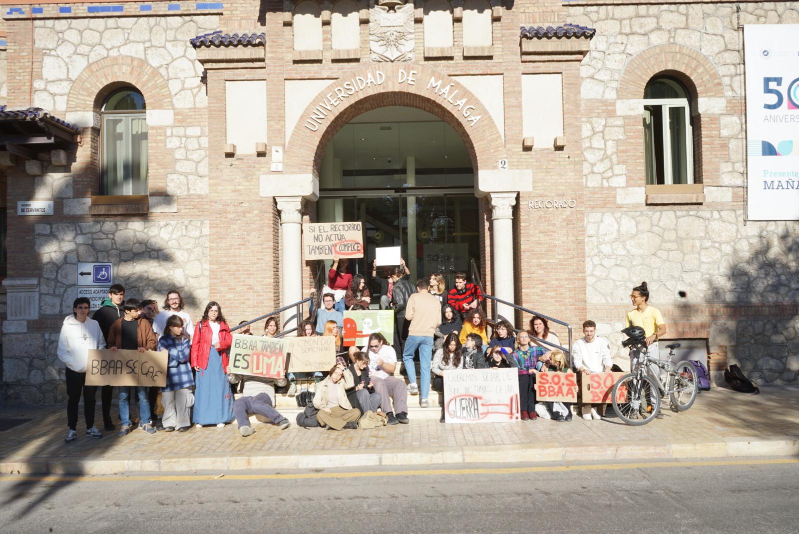 Concentración ante el rectorado este lunes