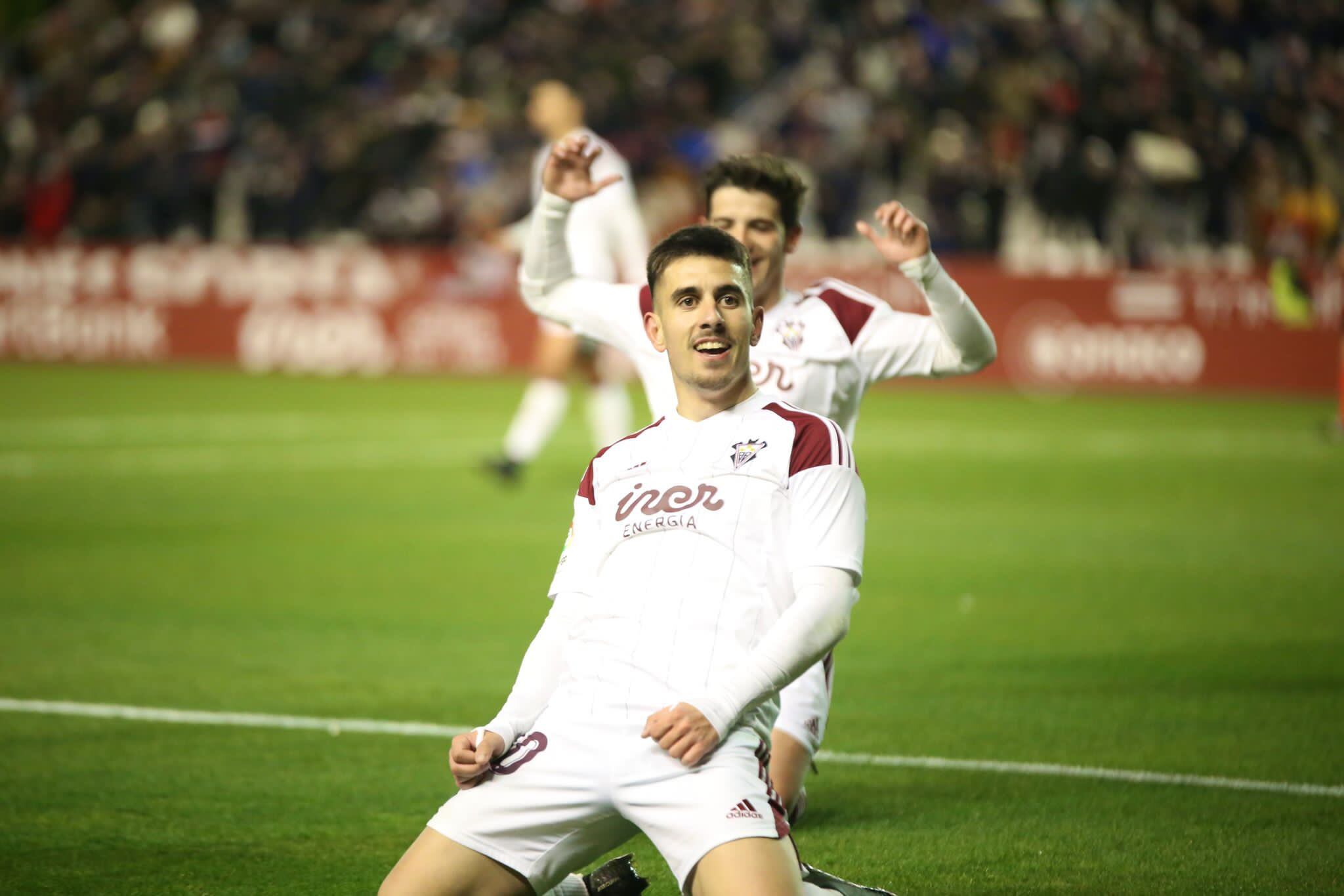 Fuster celebra su segundo gol