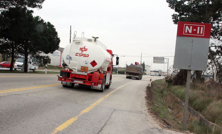 Camions passant per l'N-II.
