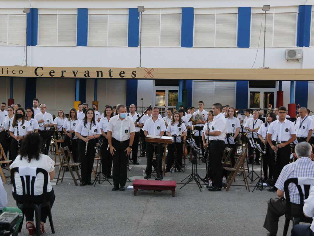 Momento del concierto de la banda de la Unión Musical de Sax 