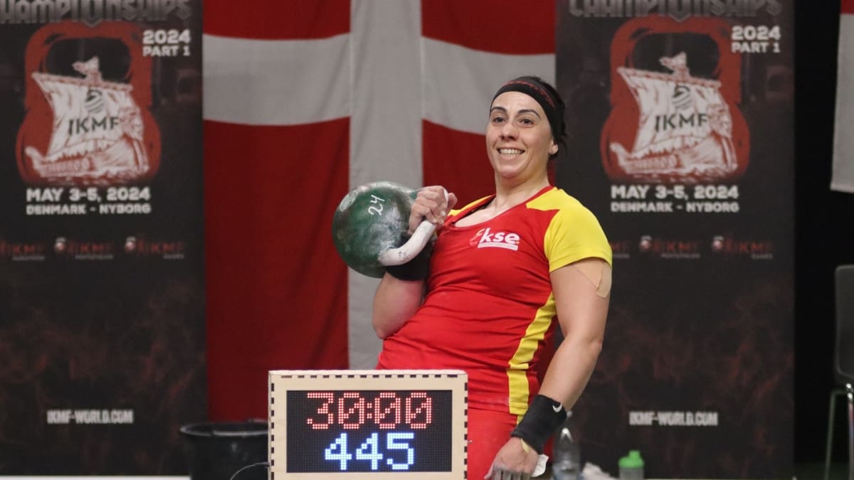 Entrevista a Esther Mora, tricampeona del Mundo de kettlebell - 09/05/2024