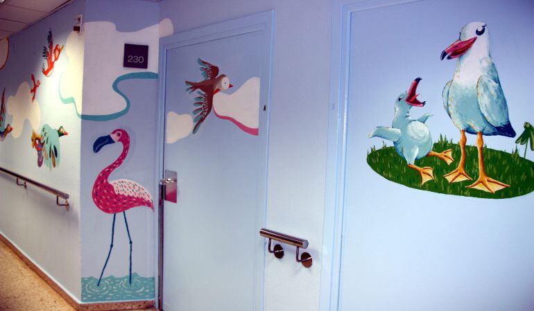 Sala de pediatria de l'Hospital Verge de la Cinta de Tortosa.