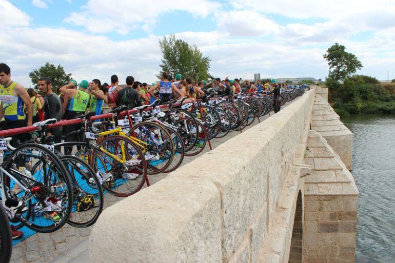 Este sábado 23 tendrá lugar una nueva cita en Torquemada del V Circuito  de Triatlón ‘Diputación de Palencia’