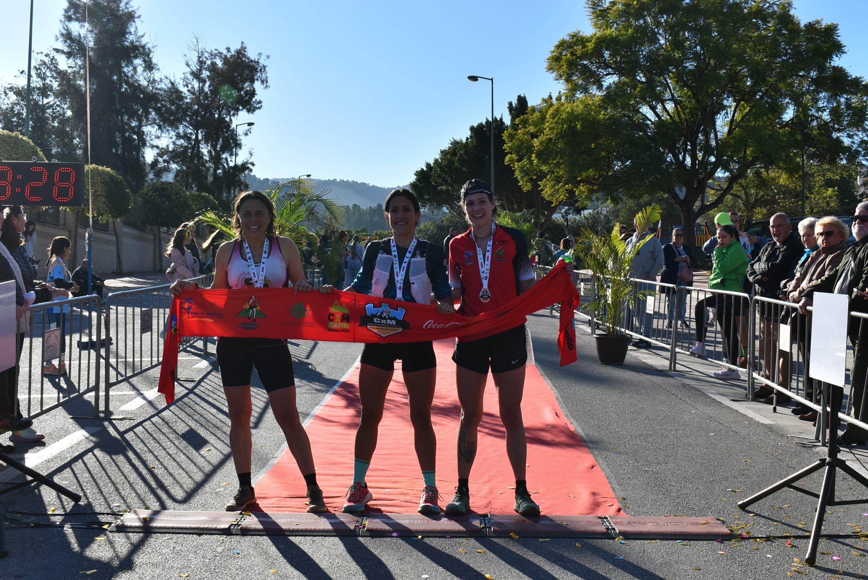 Las tres primeras clasificadas en la XI edición del Trail “La Conquista del Paraíso” organizada por el CD Alpino Jarapalos