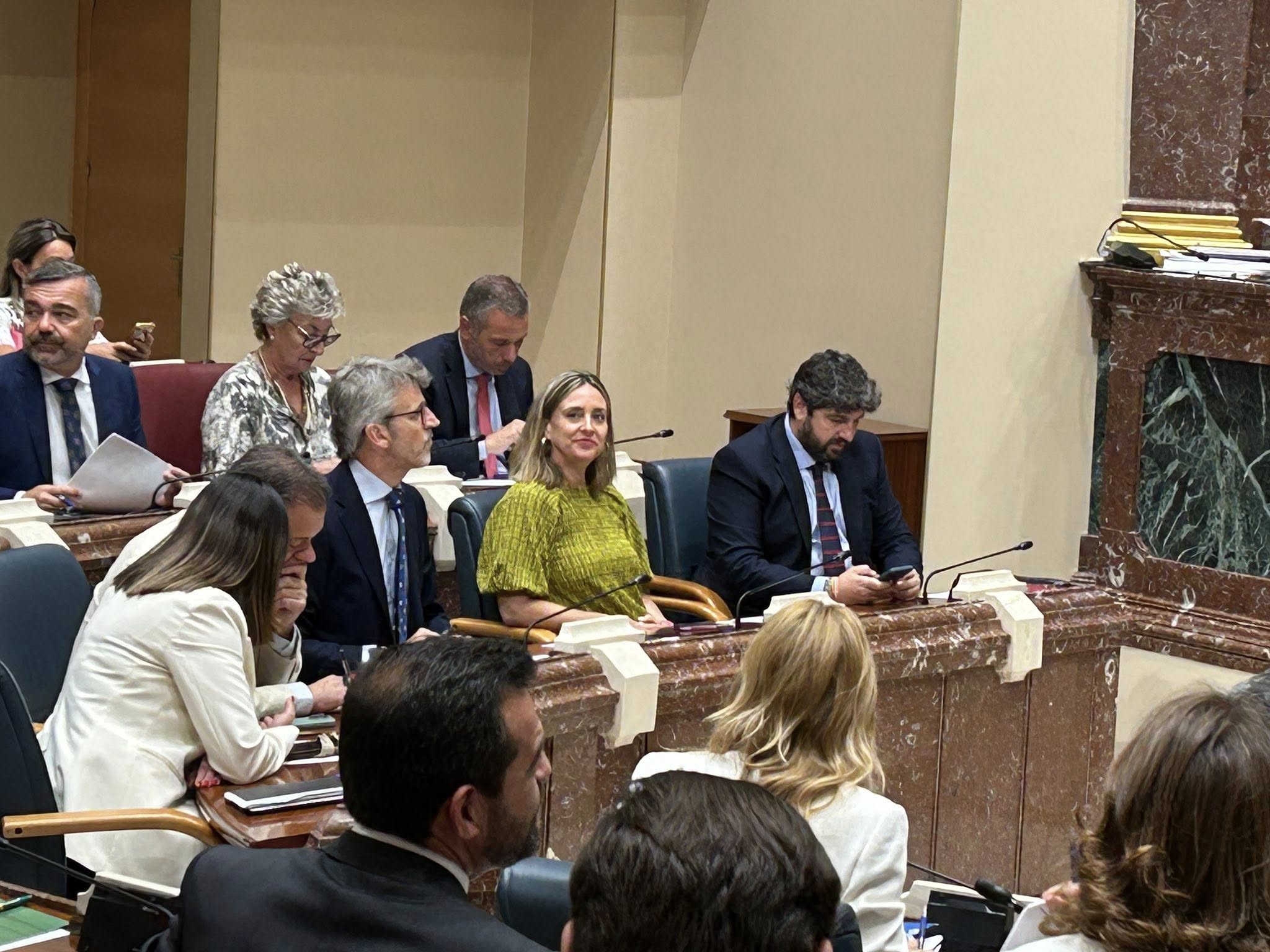 El presidente murciano, Fernando López Miras, en el pleno de la Asamblea Regional