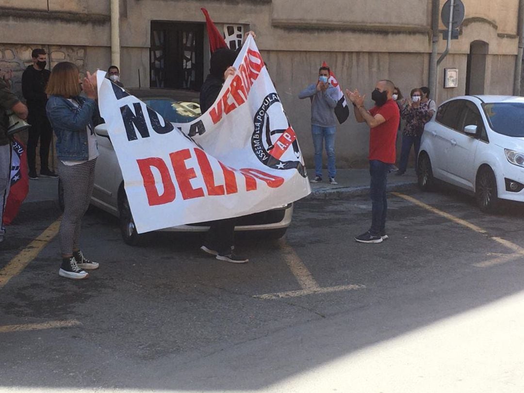 Enric Navarro a la salida del juzgado de Elda