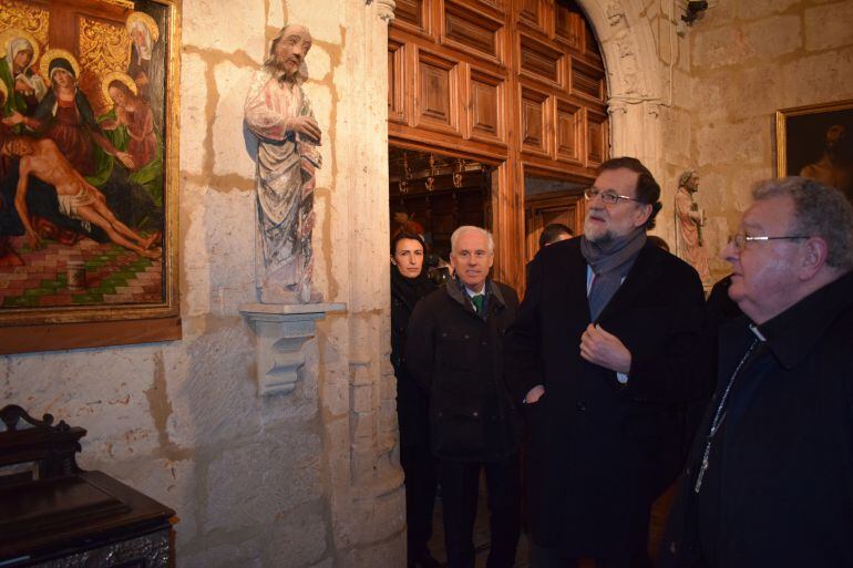 Mariano Rajoy durante su visita a la Catedral de Palencia