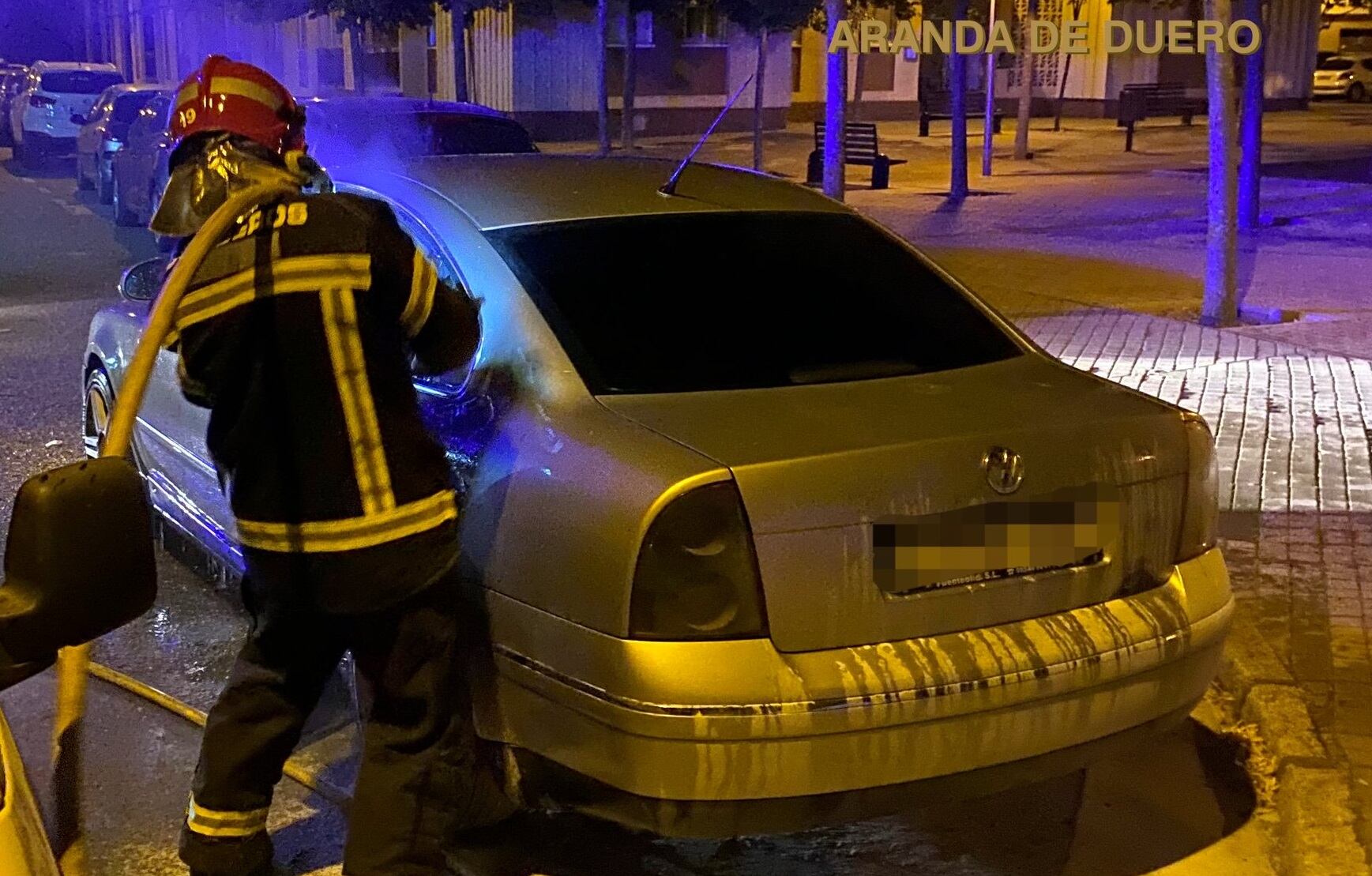 Incendio de vehículo en Aranda