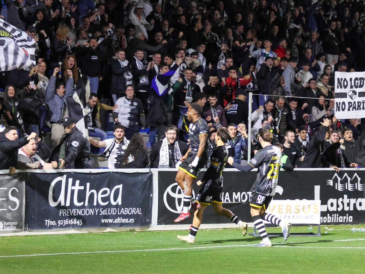 El desplazamiento masivo de la afición de Unionistas llevará a 1.000 seguidores a Cáceres en busca de la salvación virtual de la categoría