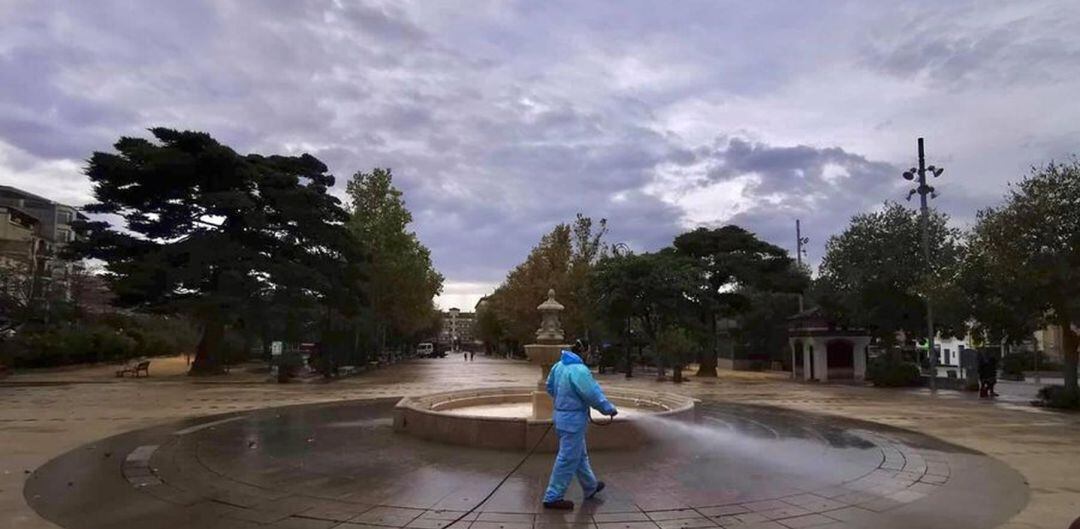 Labores de desinfección contra el coronavirus en Alcalá la Real.